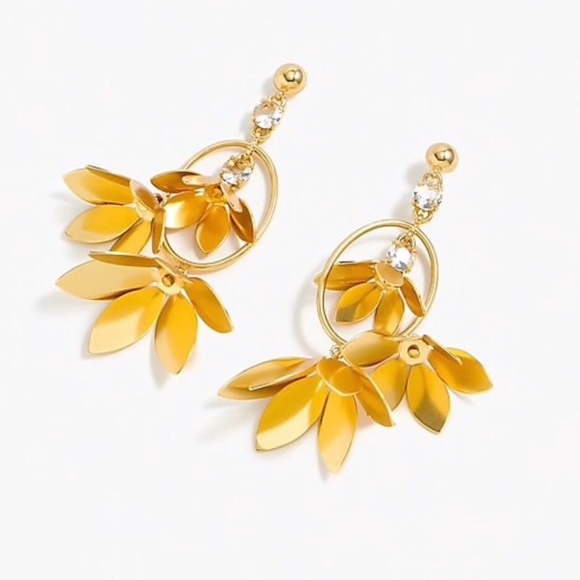 J. Crew Jewelry - J. CREW GOLD BLOSSOM DROP EARRINGS